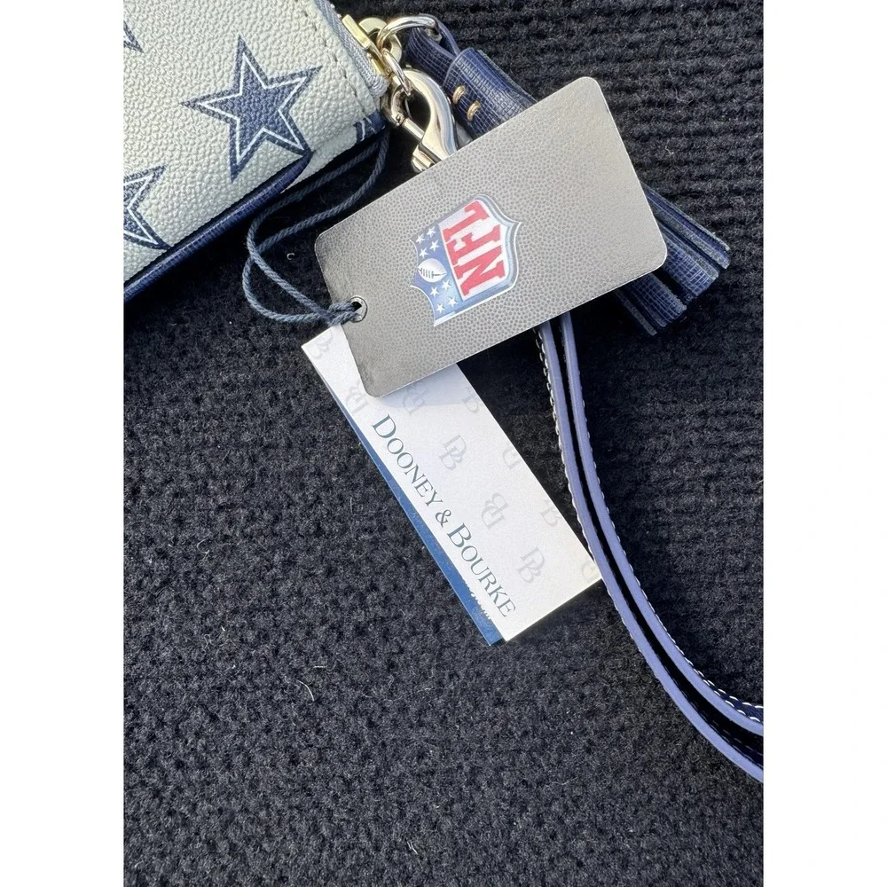 Dooney & Bourke NFL Dallas Cowboys Slim Wristlet Wallet NWT Gray Blue